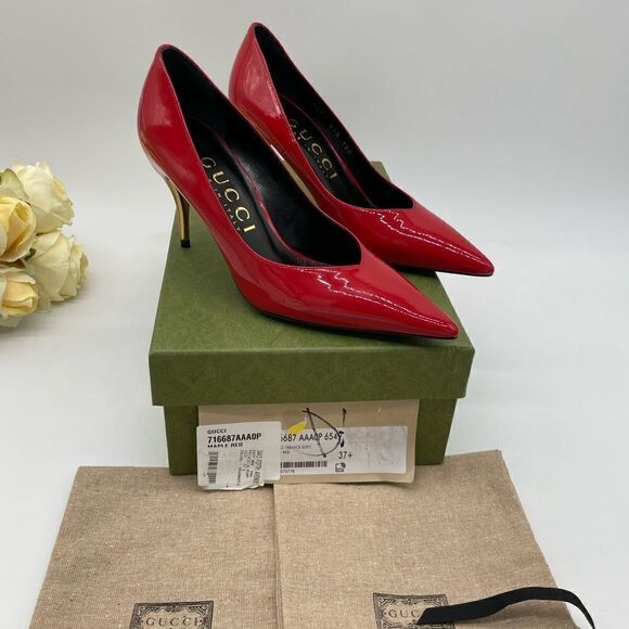 Women’s Gucci red patent leather pumps  size 37.5 made in Italy. - Picture 1 of 5